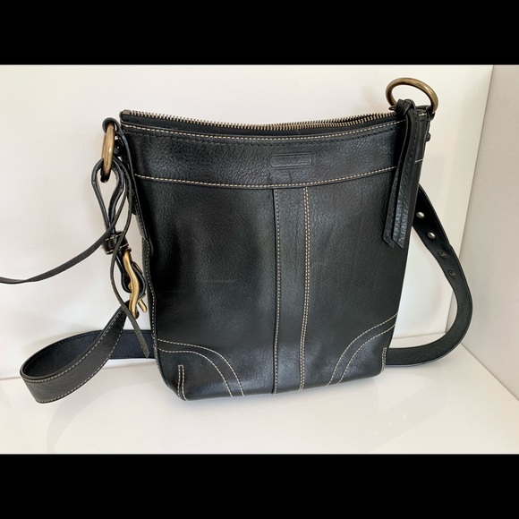 Coach Shoulder Bag - Picture 3 of 15